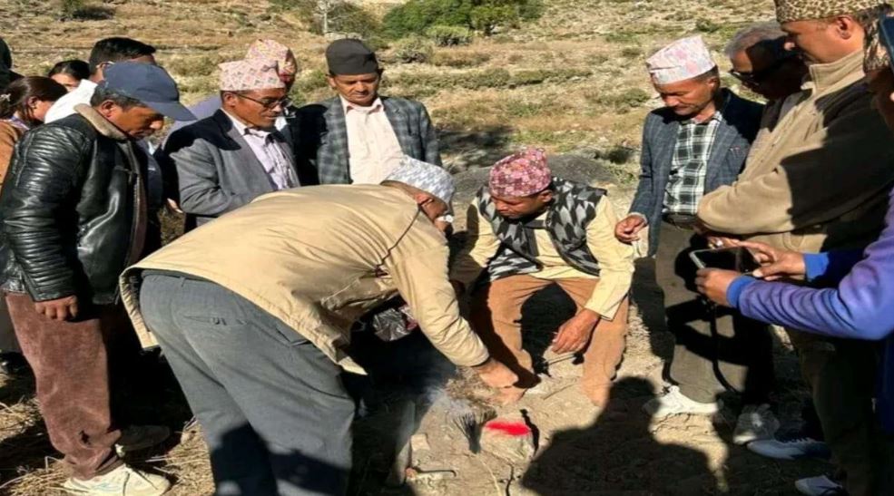 दानासाँघु खोलामा तीन दिनको फरकमा दुई पुलको शिलान्यास