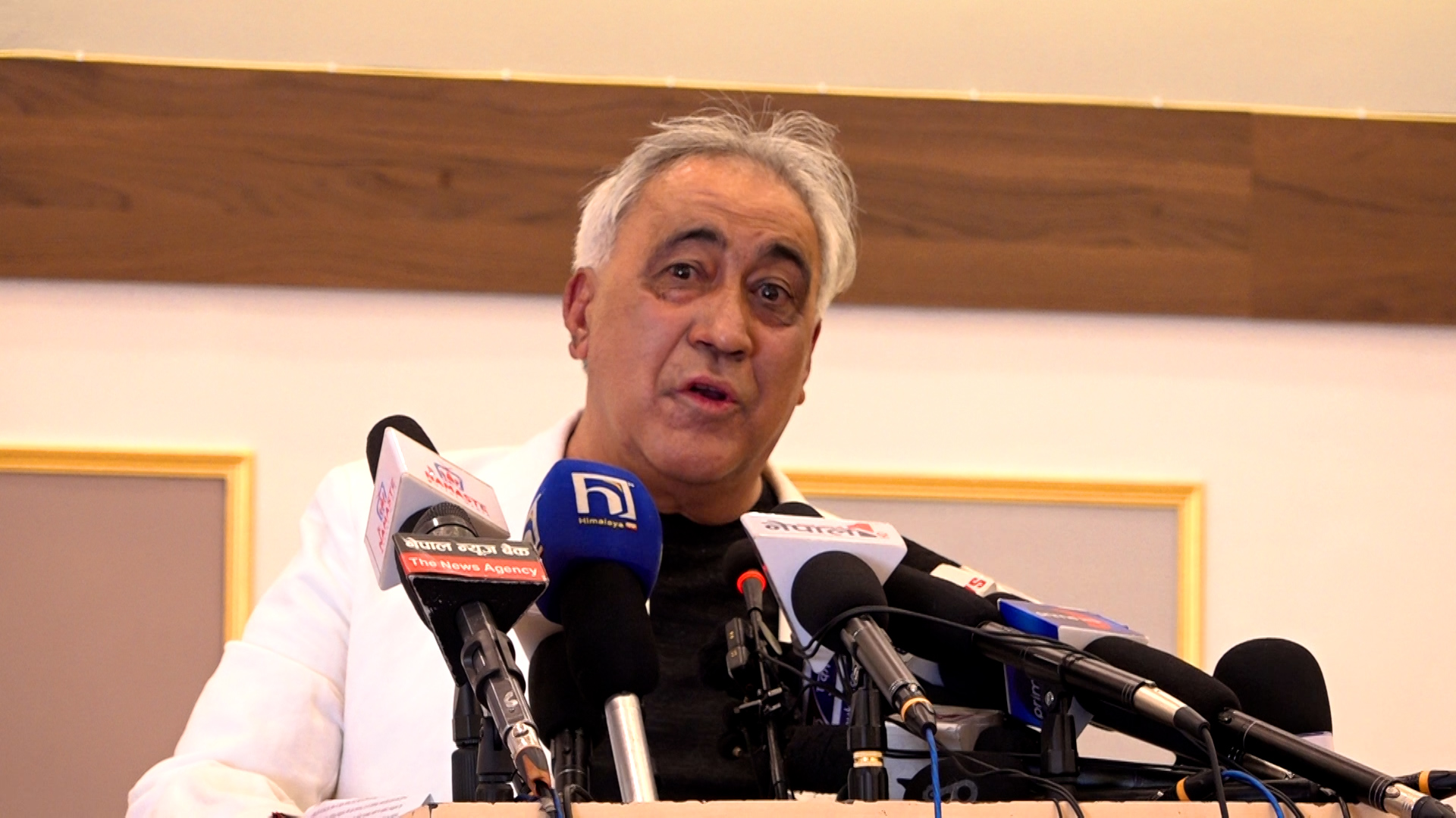 एक हप्ताको लागि भए पनि संसद व्यूताएर संविधानमा संसोधन गरेर निर्वाचनमा जानुपर्छ : चन्द्र भण्डारी