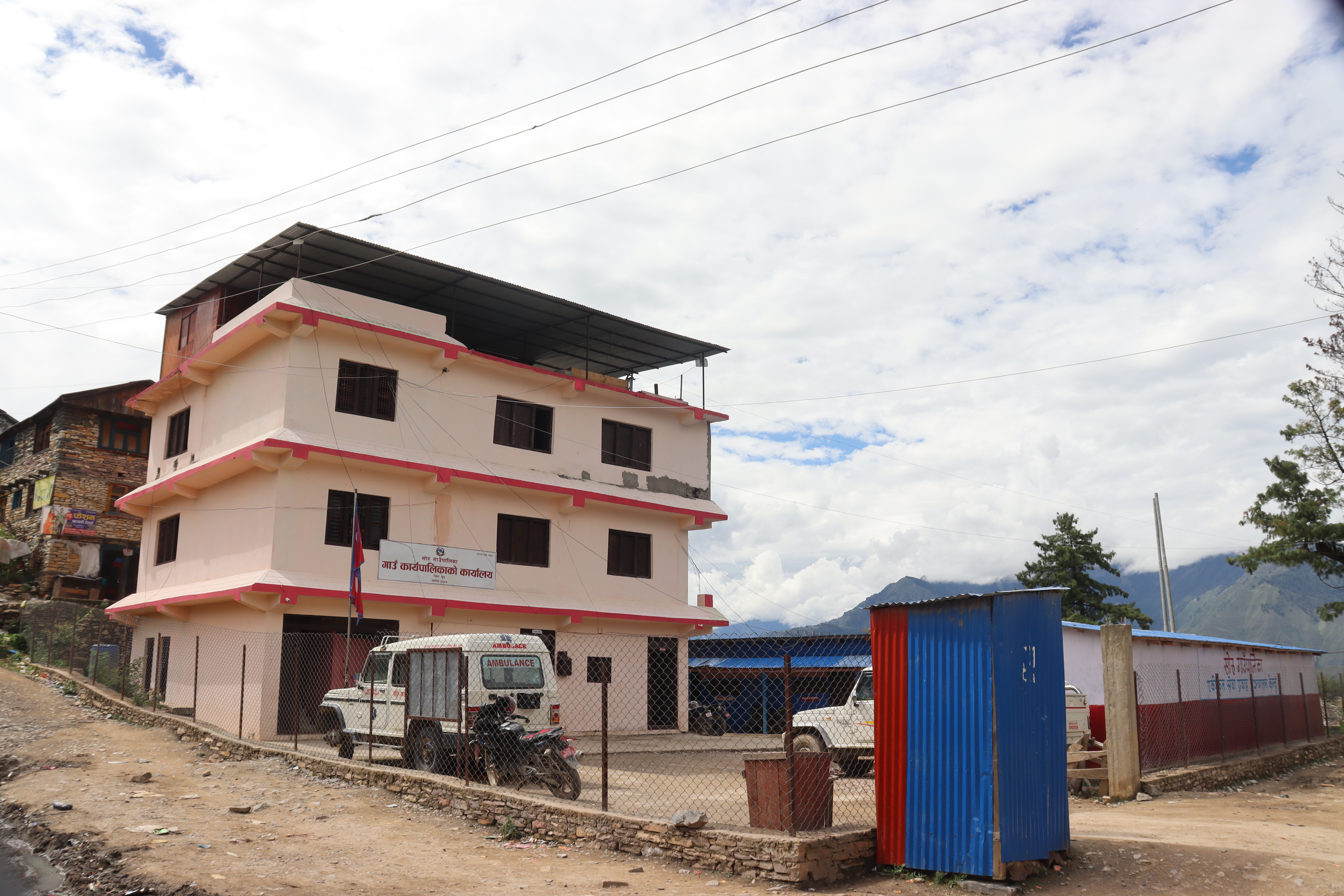 सोरु गाउँपालिकाले अस्थायी एवं करार कर्मचारीको म्याद थप नगर्ने