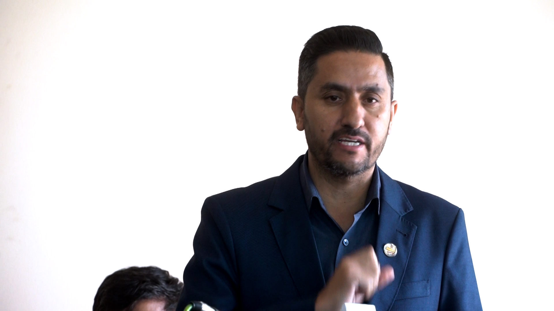 २८ देखि ३० लाख मान्छे लाइसेन्स नपाएर कागज बोकेर हिन्न बाध्य छन्: मन्त्री खरेल