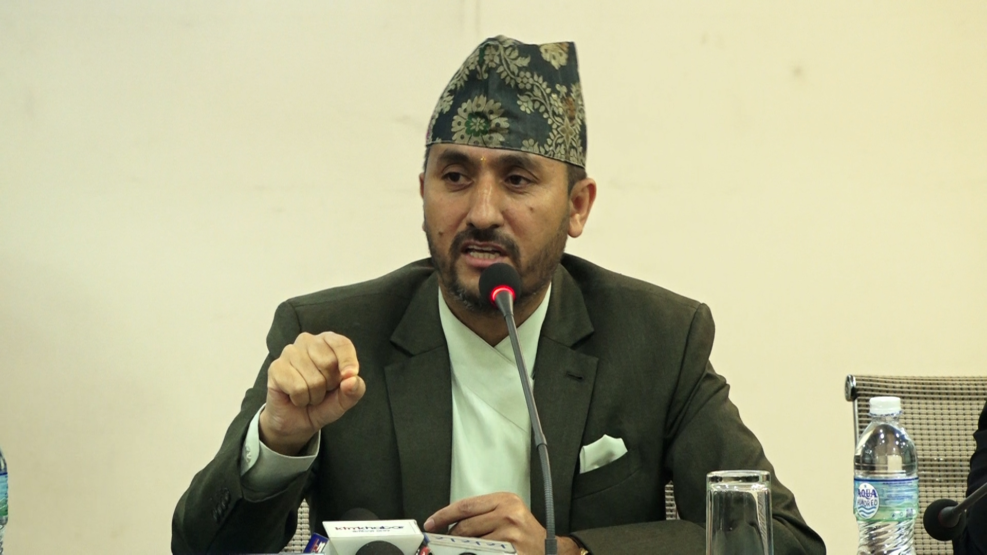 अनुपम प्रकृति र संस्कृतिको संरक्षण र प्रवर्द्धन गरिनुपर्छः सञ्चारमन्त्री खरेल