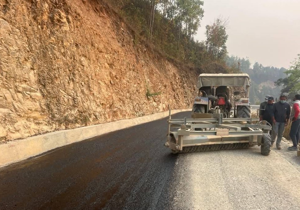 हरिचौर-मल्म-पाण्डवखानी सडक स्तरोन्नति गरिँदै