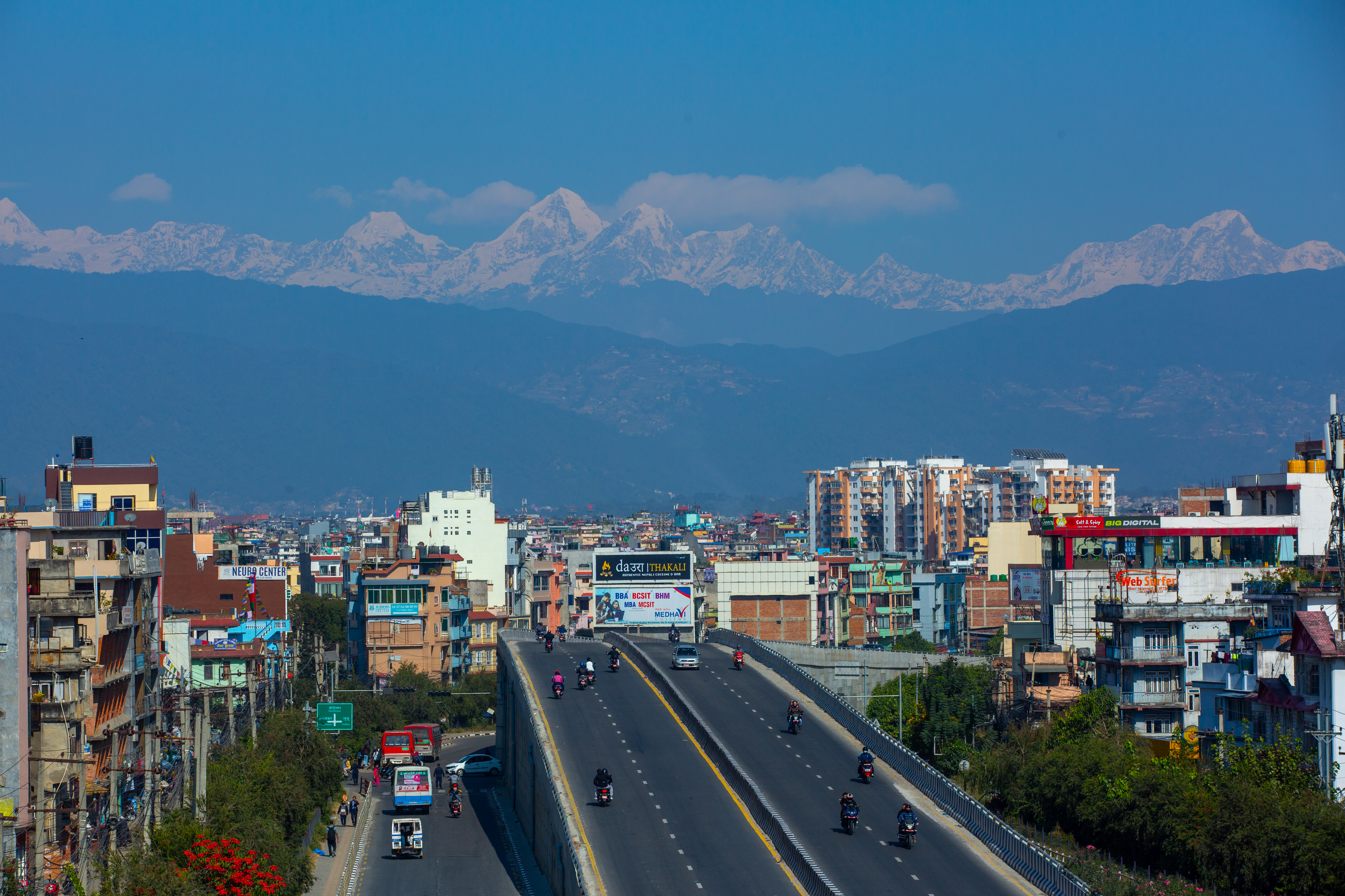 ललितपुरको धापाखेलबाट देखिएको मनमोहक दृश्य (तस्बिरहरू)