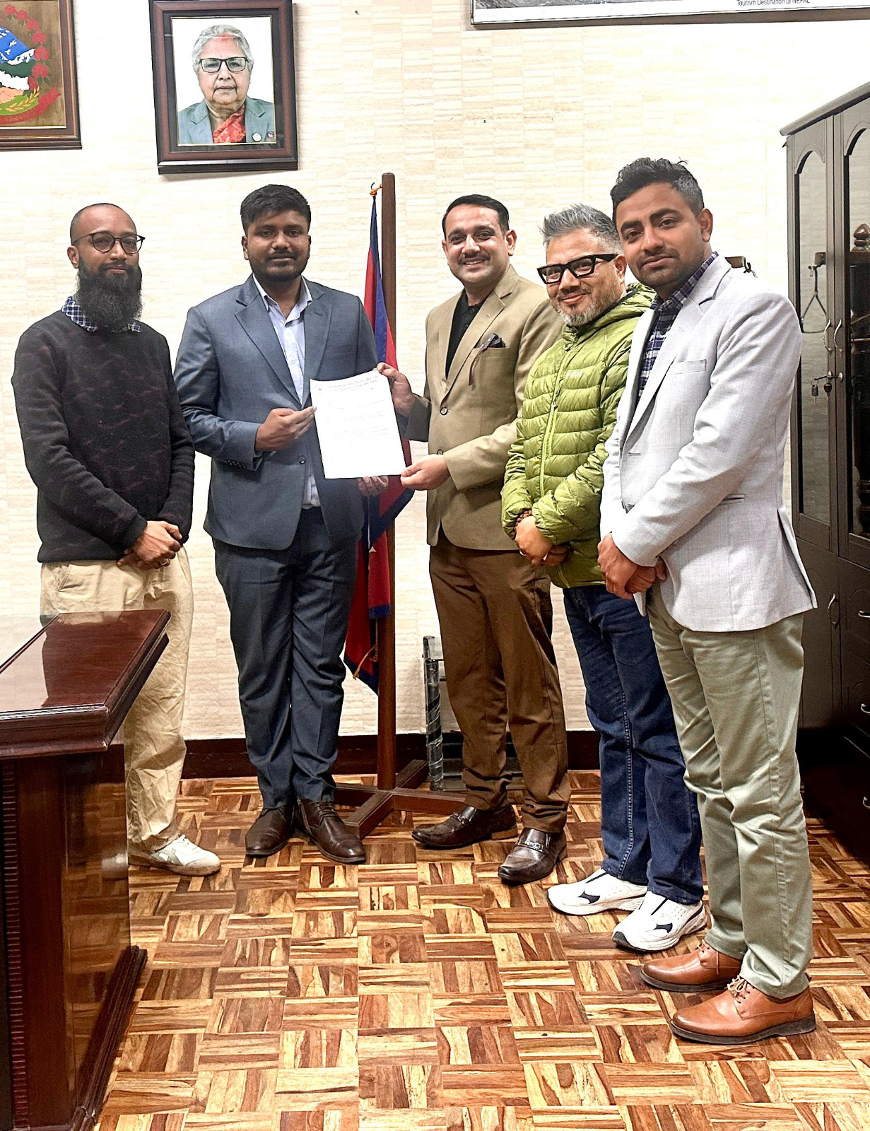 मानवरहित विमान संघ उडान टोलीद्वारा मन्त्री गुप्तासँग भेटवार्ता, ड्रोन खेलको औपचारिक नियमन आवश्यकतामा जोड