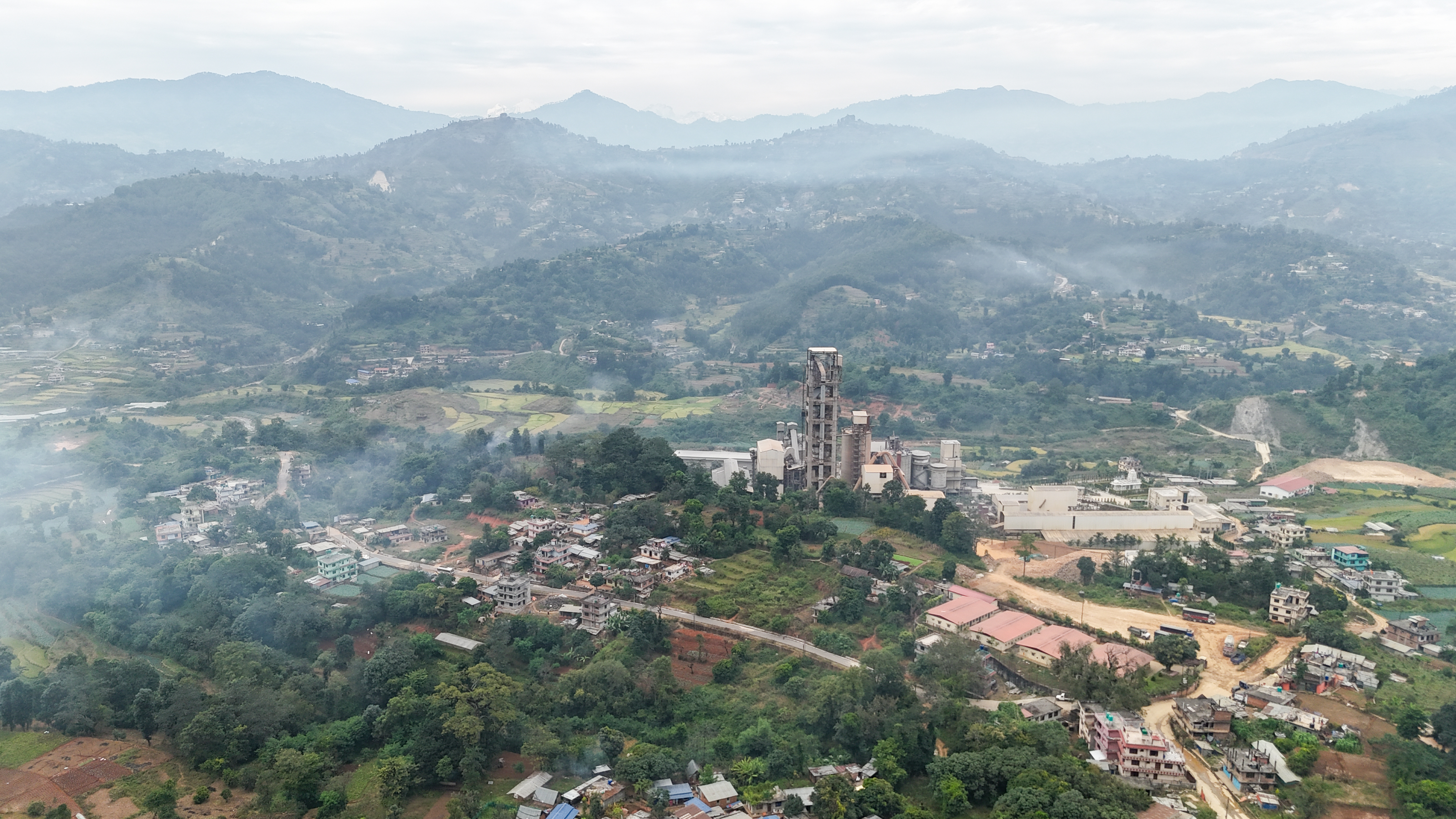 ड्रोनबाट देखिएको धादिङ, नैबिसे र आसपासका क्षेत्रहरु (तस्बिरहरुमा)