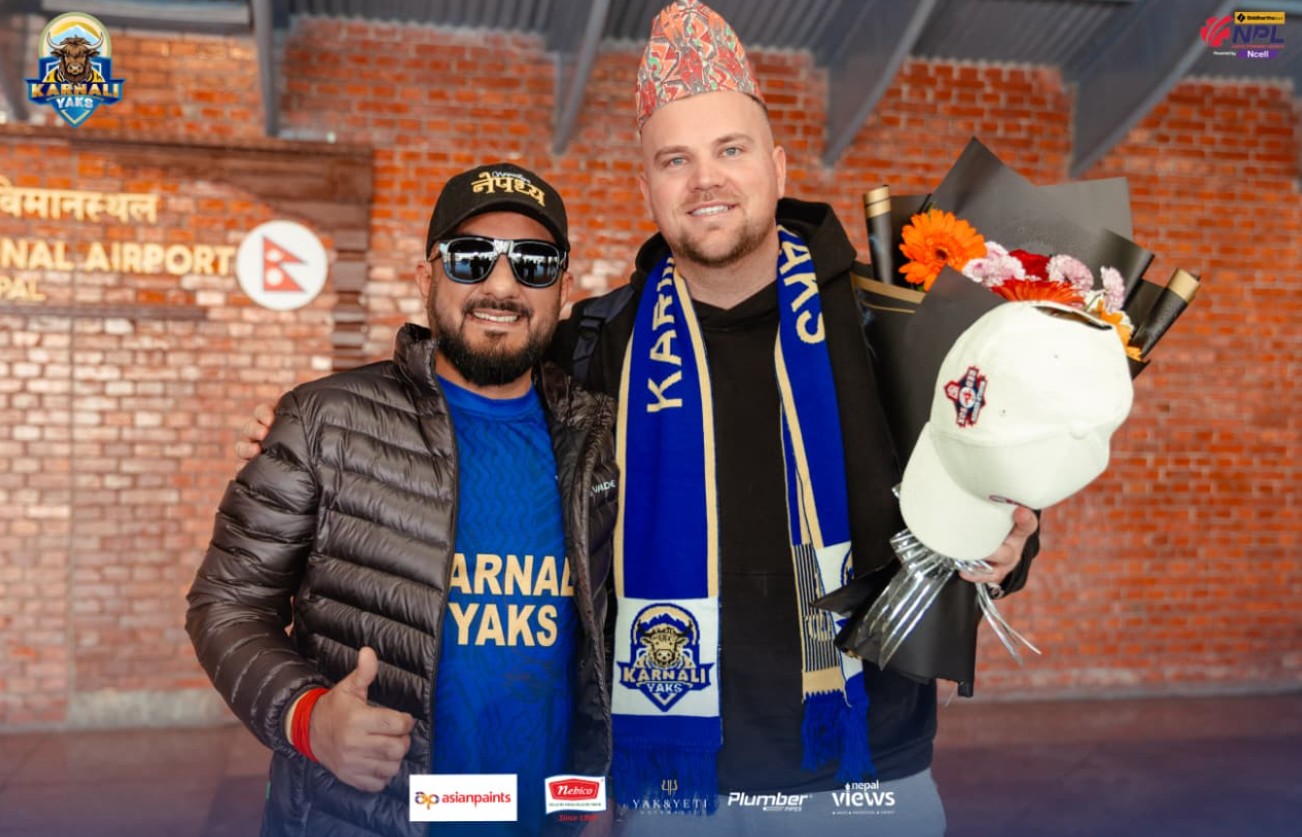 कर्णालीबाट खेल्न मार्क वाट नेपाल आइपुगे