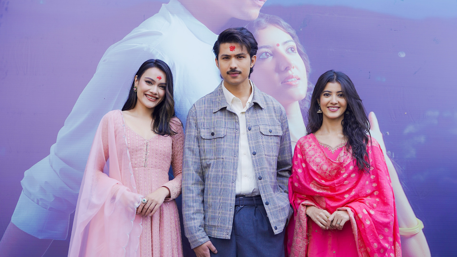 ‘बाटुलो जून’ शुभसाइत, अनमोलको जोडी प्रिन्सी कि नेन्सी ?