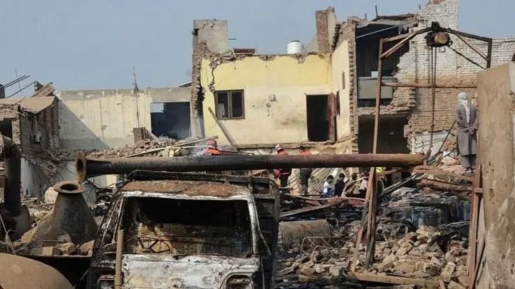 पाकिस्तानको फैसलाबाद कारखाना विस्फोटमा मृत्यु हुनेको संख्या २० पुग्यो