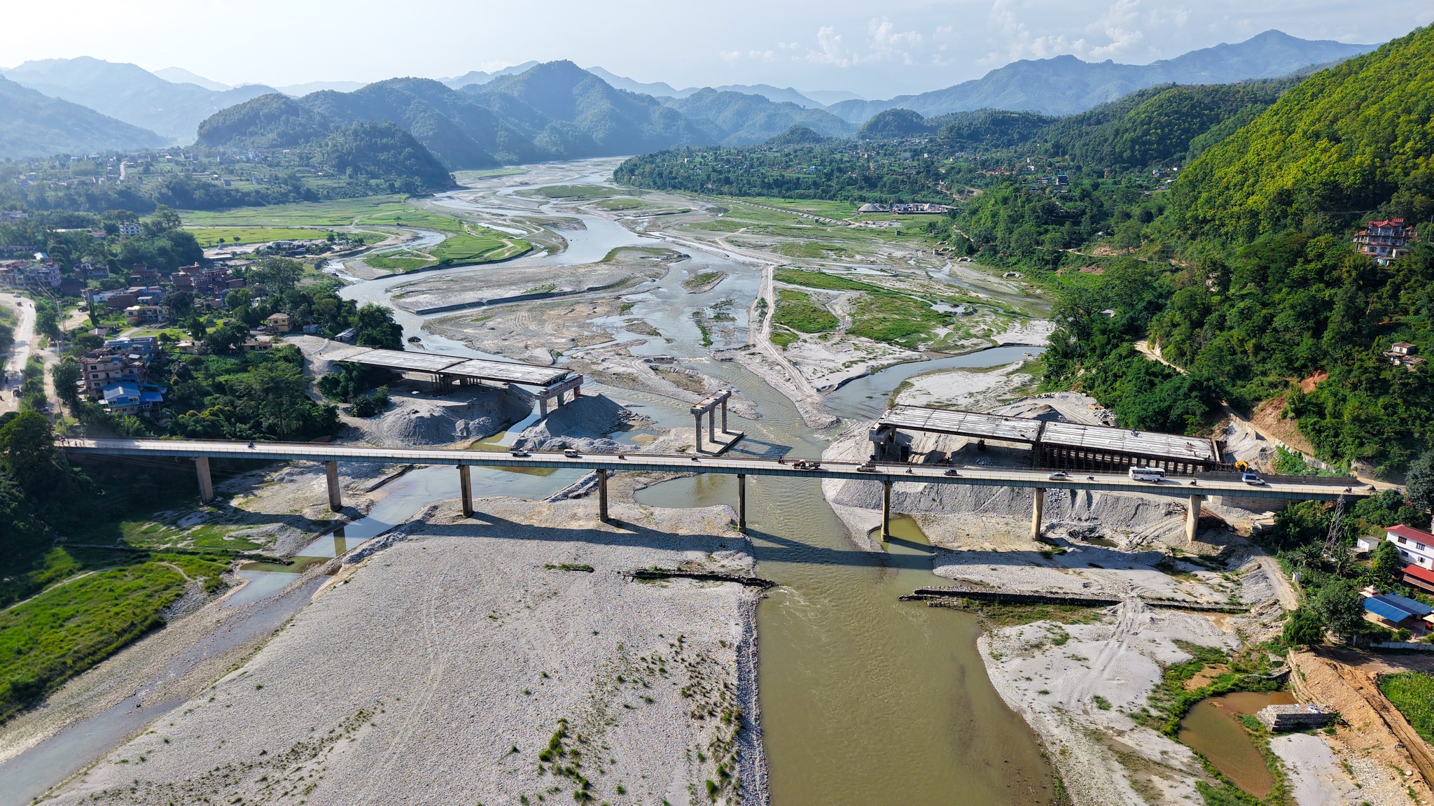 मादी पुल निर्माण धमाधमः ७२ प्रतिशत भौतिक प्रगति