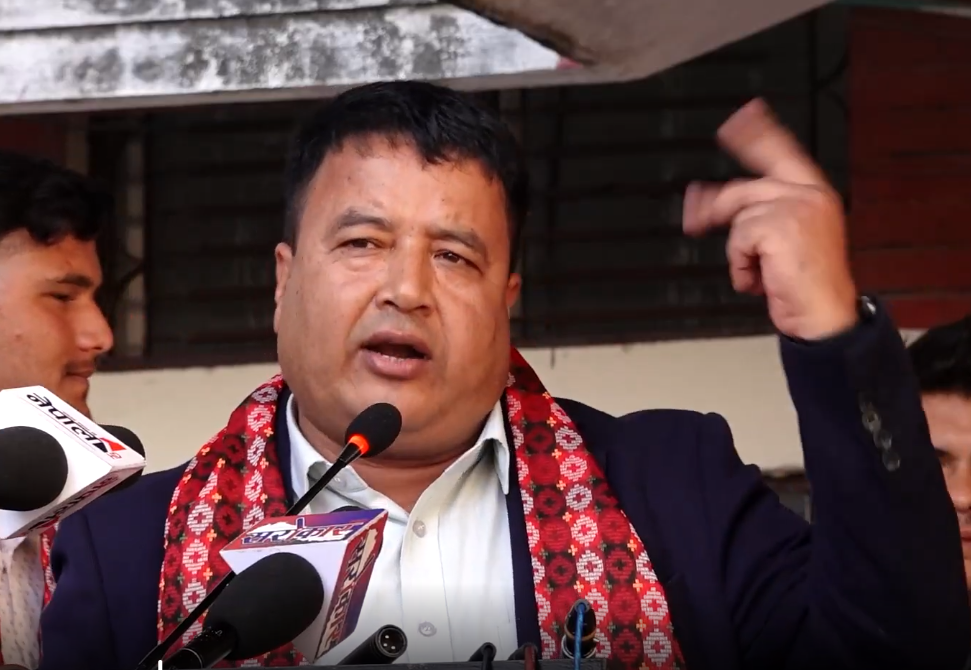 अवरोधको सामना प्रतिरोधमार्फत गर्नुपर्छः महेश बस्नेत