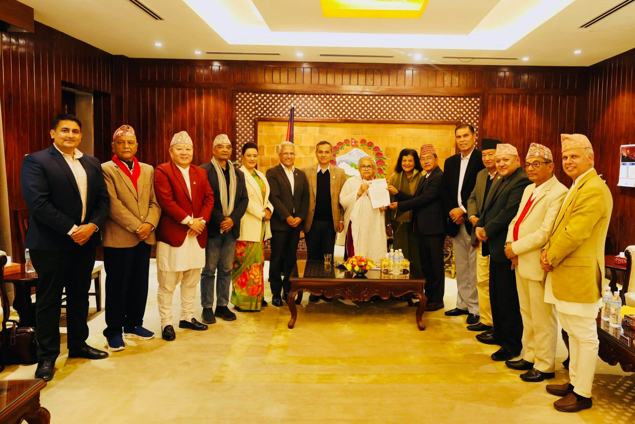 राप्रपाका नेताहरुले प्रधानमन्त्रीलाई भेटे, नवीन समझदारीका लागि सर्वपक्षीय बैठकको प्रस्ताव