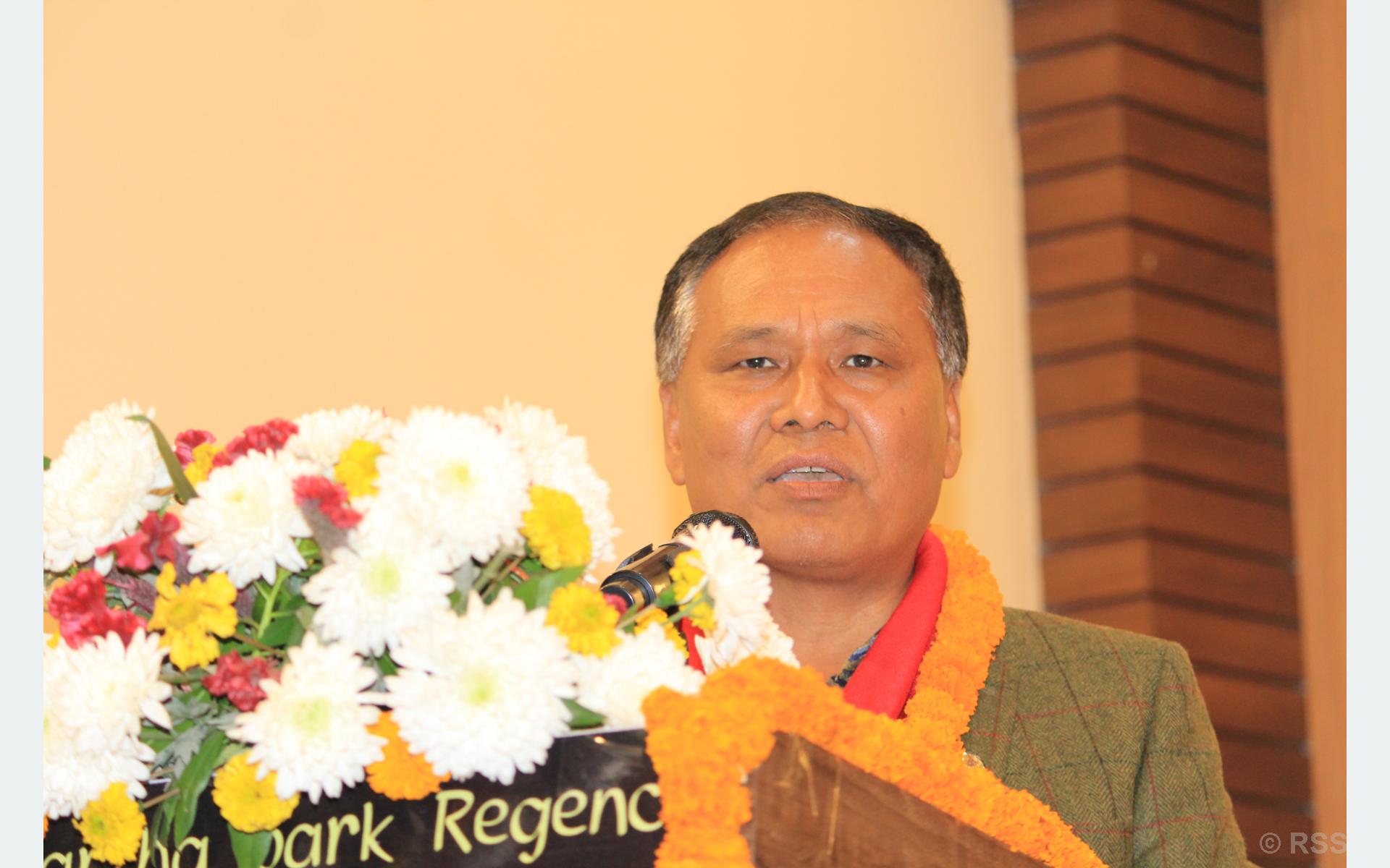 खेतखेतमा विद्युत् पुग्नुपर्छः मन्त्री घिसिङ