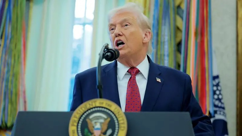 भेनेजुएलाबाट अवतजावत गर्ने तेल ट्याङ्करहरूमाथि नाकाबन्दी लगाउन ट्रम्पको आदेश