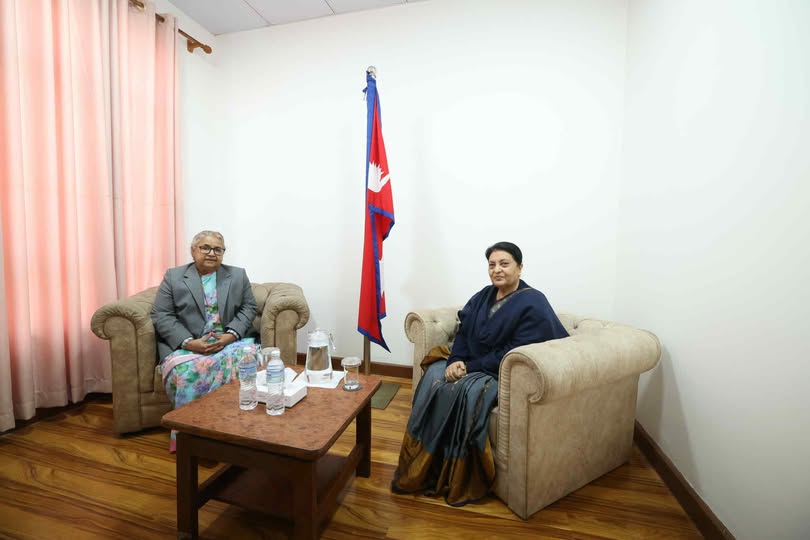 प्रधानमन्त्री कार्की र पूर्वराष्ट्रपति भण्डारी भण्डारीबीच भेट