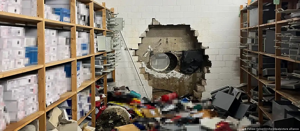 सुरुङ खनेर बैंकभित्र छिरेर ५ अर्ब रूपैयाँभन्दा धेरै चोरी