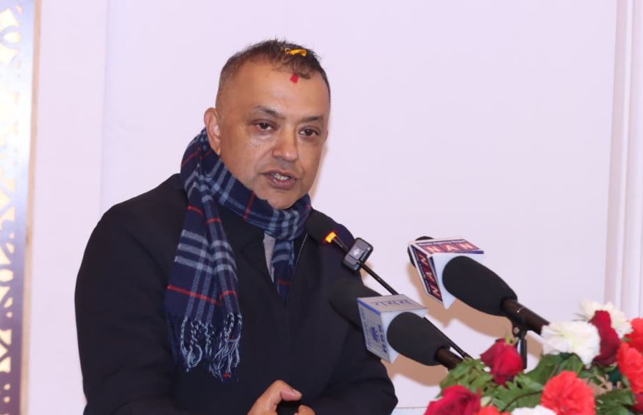 पार्टीको महाधिवेशन सम्पन्न गरेर मात्रै निर्वाचनमा भाग लिनुपर्छ : गगन थापा