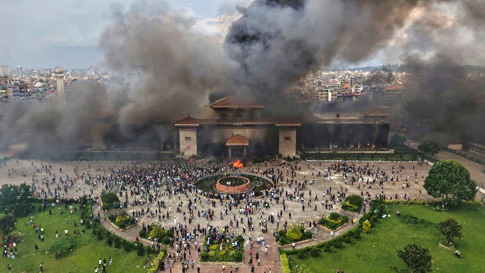 जेन–जी आन्दोलनमा दमनको आरोप लागेका तीन जनालाई काठमाडौं छाड्न लगाइएको प्रतिबन्ध फुकुवा