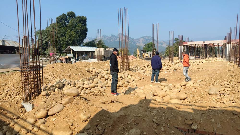 बजेट नहुँदा अस्पताल भवन निर्माणमा ढिलाइ