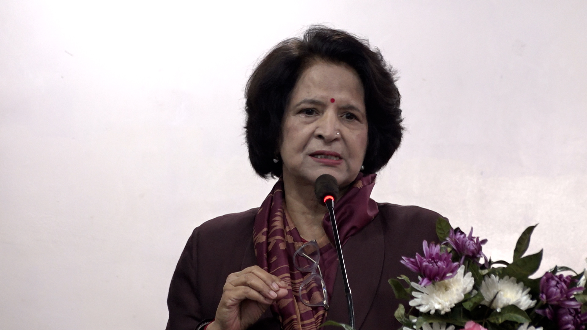 नेपाली जनशक्ति वाहिर जानुपर्ने वाध्यता अन्त्य गर्न दरवन्दी व्यवस्थापन जरुरी : स्वास्थ्यमन्त्री शर्मा