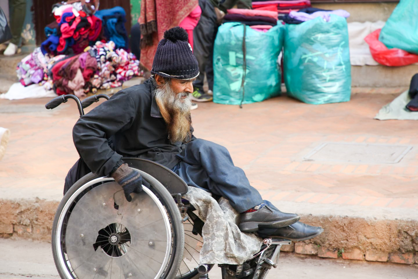 अन्तर्राष्ट्रिय अपांगता दिवस : ह्वीलचेयरमा सपना (तस्विरहरू)