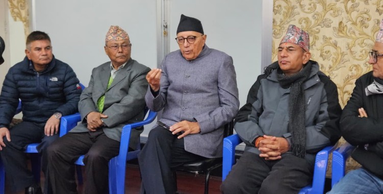 पार्टीभित्र बरिष्ठ र युवा पुस्ताको मिलनबिन्दु बन्न तयार छु : शेखर कोइराला