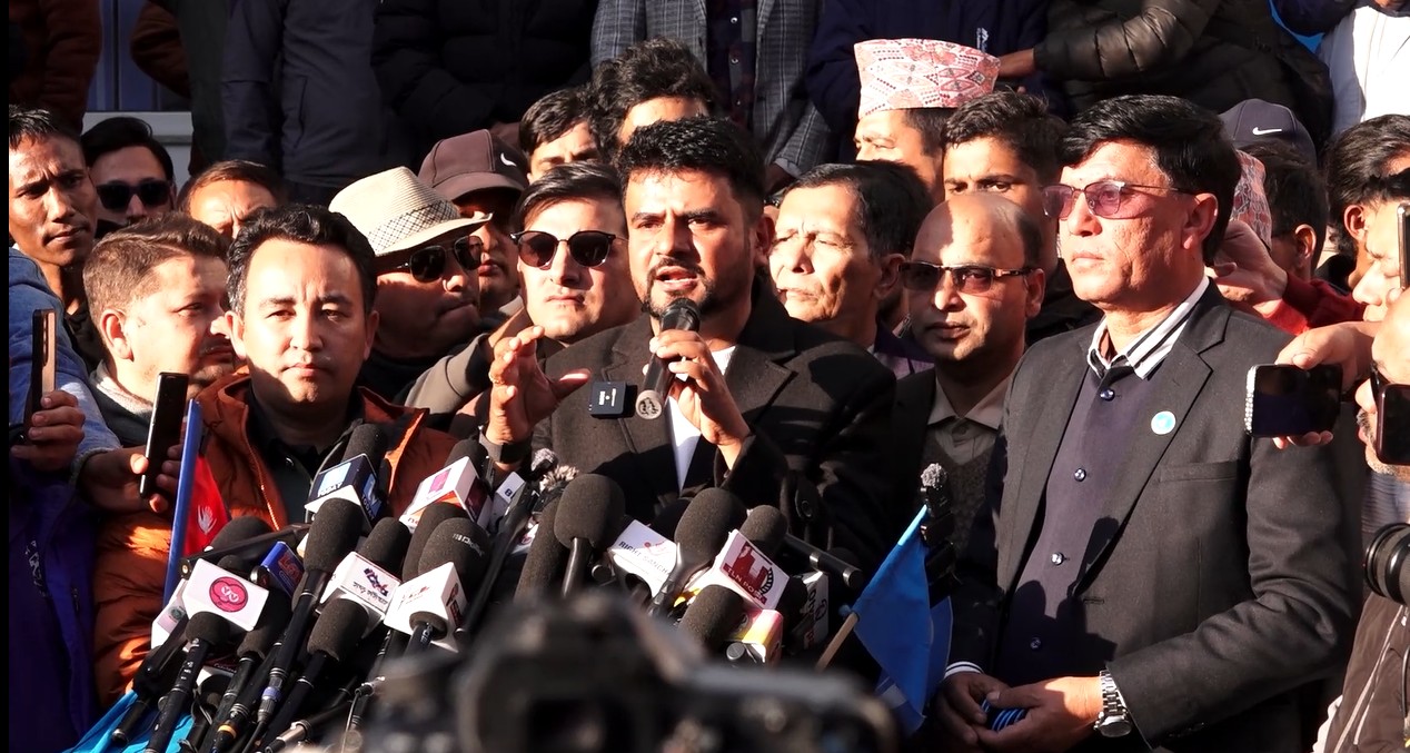 पत्रकार खत्री रास्वपामा प्रवेश