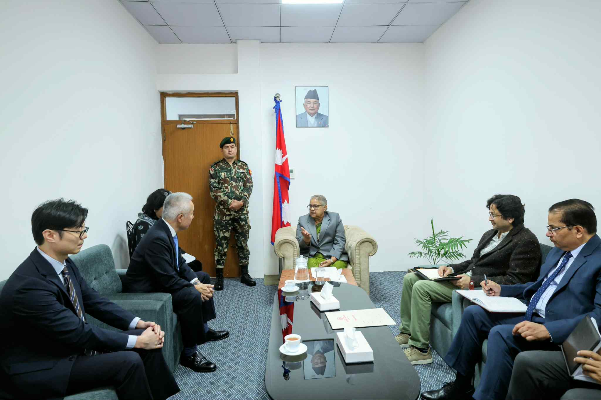 नेपालका लागि जापानी राजदूत र प्रधानमन्त्रीबीच भेट