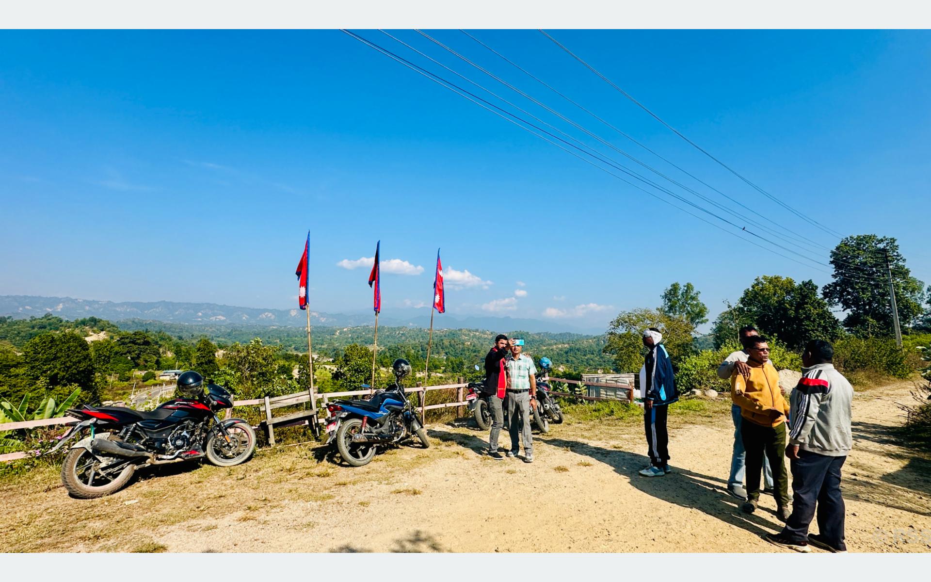 सिरहाको भालटार डाँडामा आन्तरिक पर्यटकको आकर्षण बढ्दो