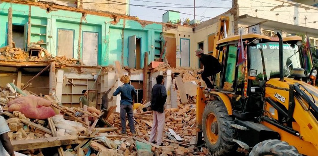 हेटौँडाको मुख्य सडक विस्तार रोकियो