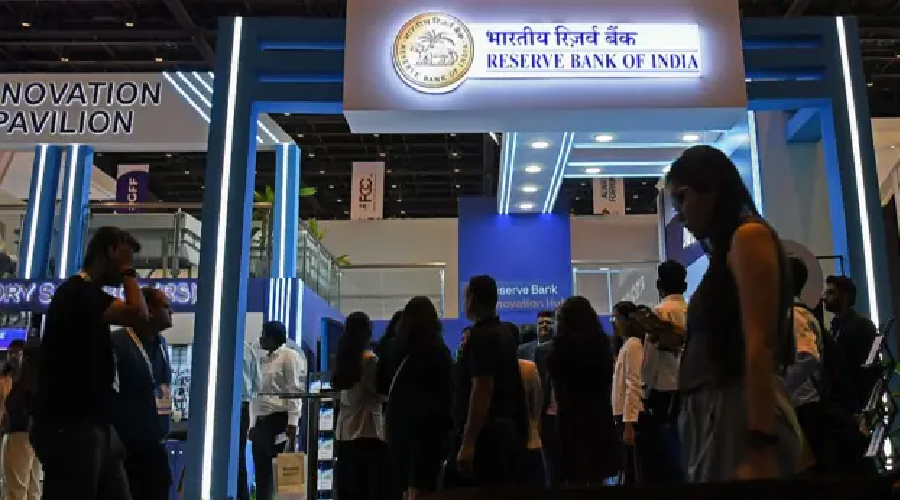 अमेरिकी व्यापार दबाबपछि भारतले ब्याज दर घटायो