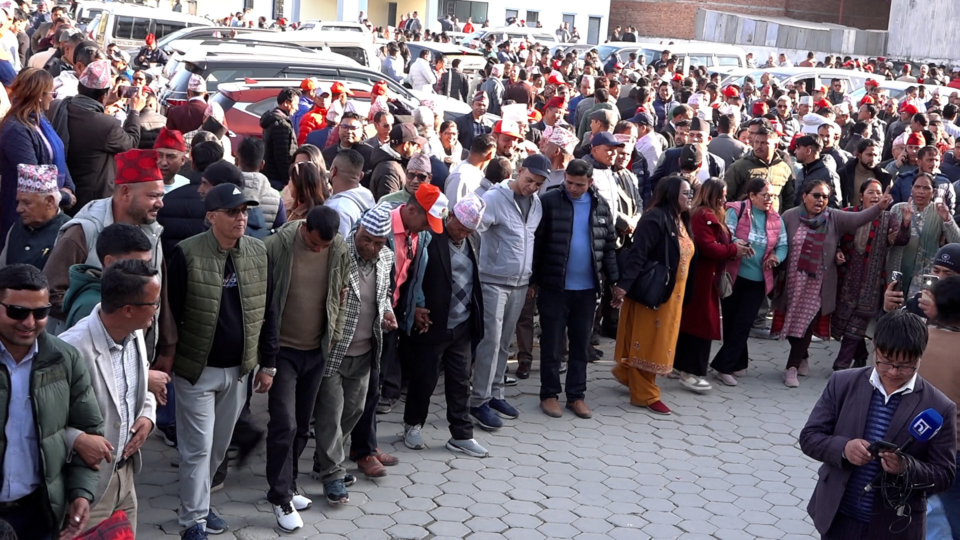 एमाले महाधिवेशनको पूर्वसन्ध्यामा च्यासलमा रौनक