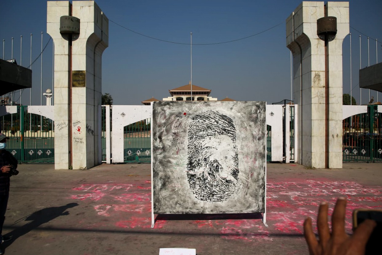 जेनजी आन्दोलनको स्मृतिमा बनेको पेन्टिङ संसद भवन अगाडि