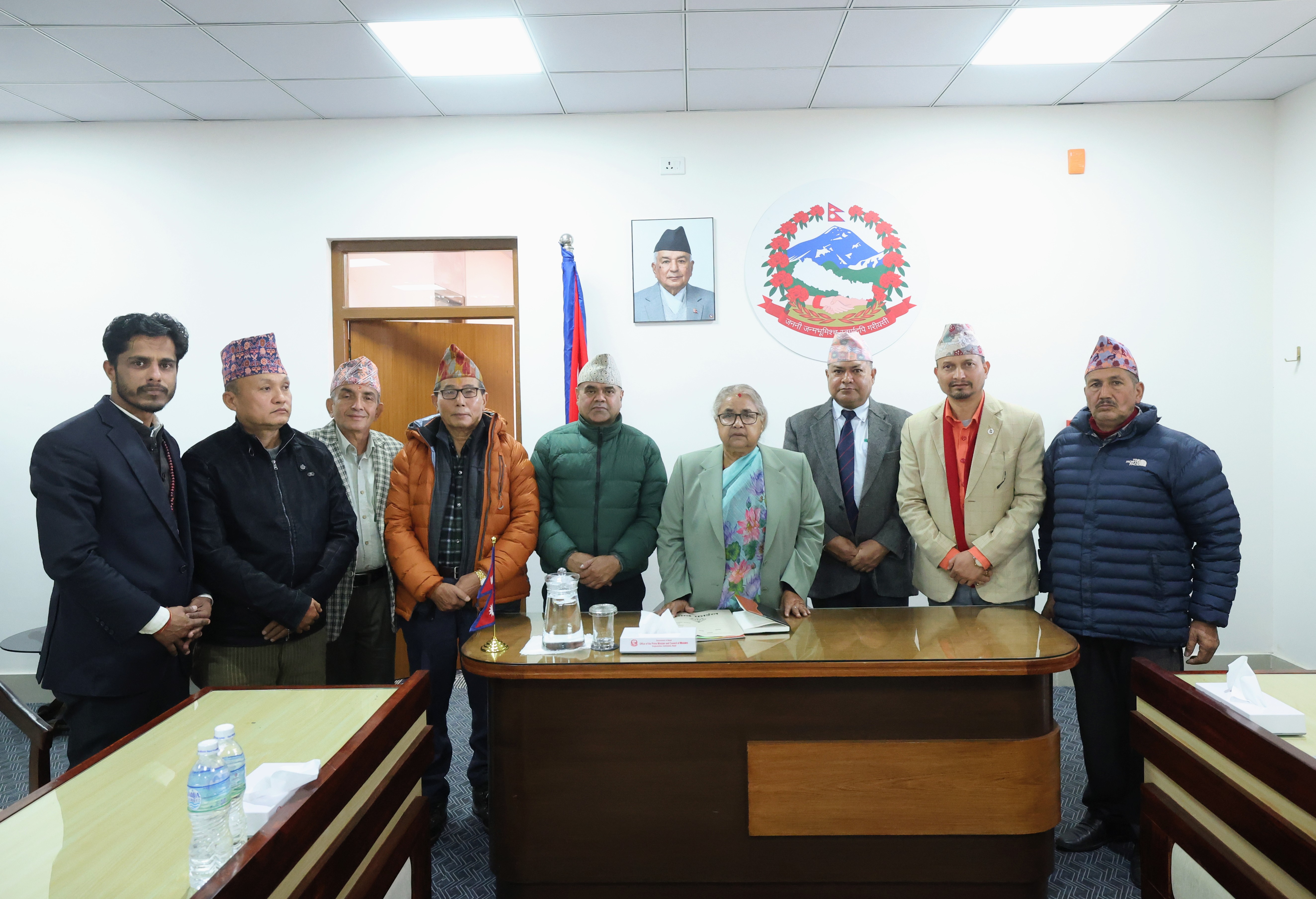 जय मातृभूमि पार्टीका नेतासँग प्रधानमन्त्रीले भनिन् : एजेन्डा लिएर चुनावमा जानुहोस्