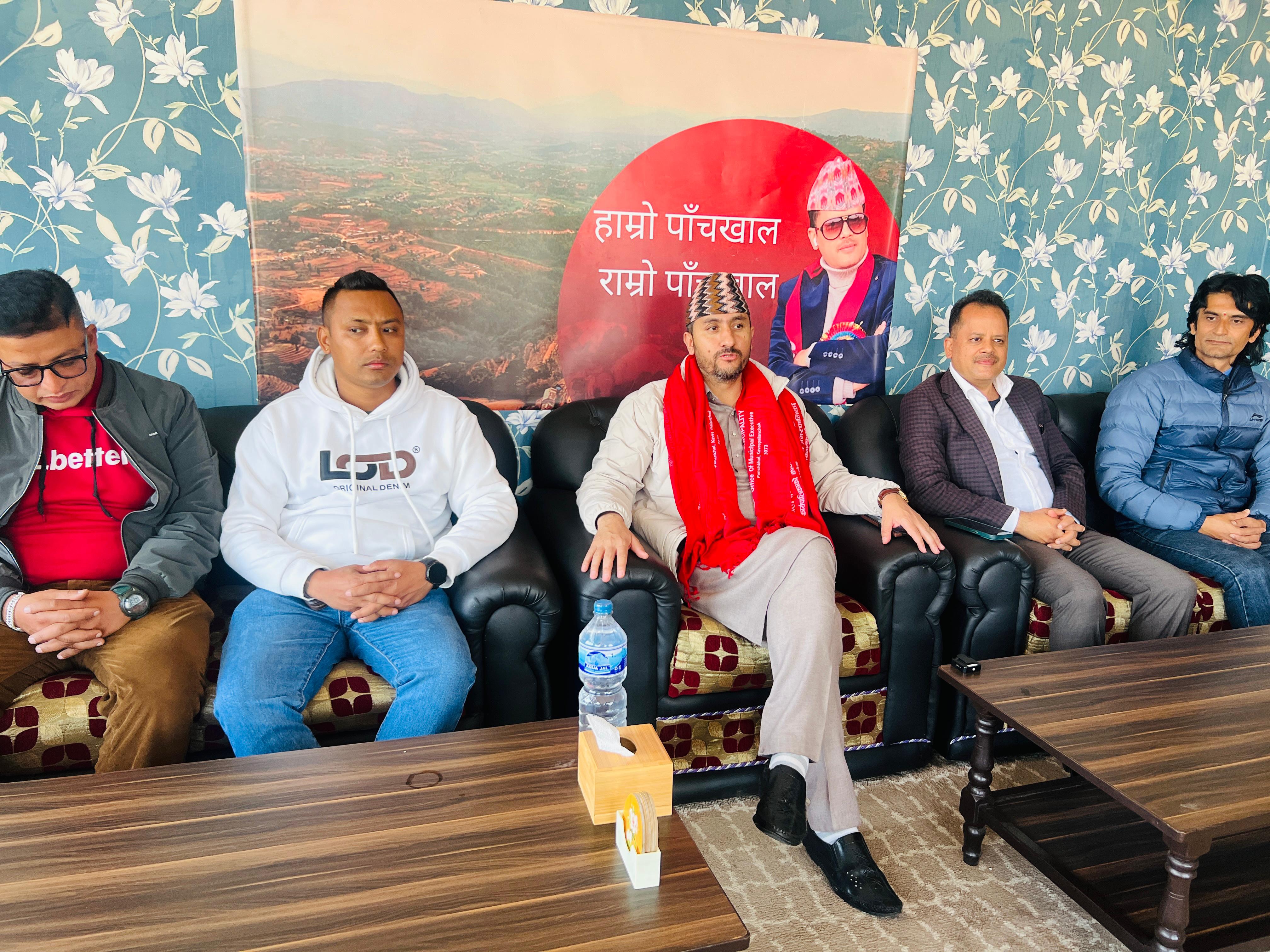 निर्धारित समयमै निर्वाचन हुनेमा सरकार प्रतिबद्ध : सञ्चारमन्त्री खरेल