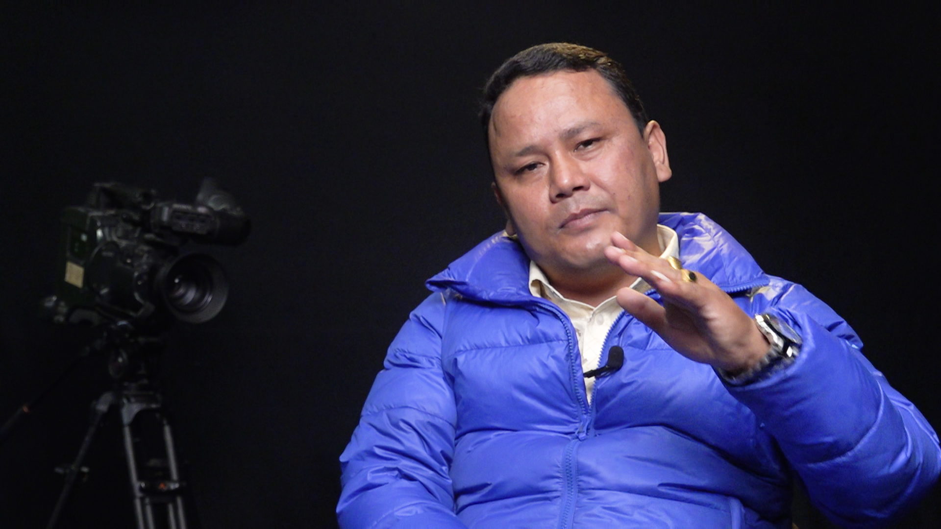 एमाले निकट आदिवासी जनजाति महासंघमा विवाद चर्कियो