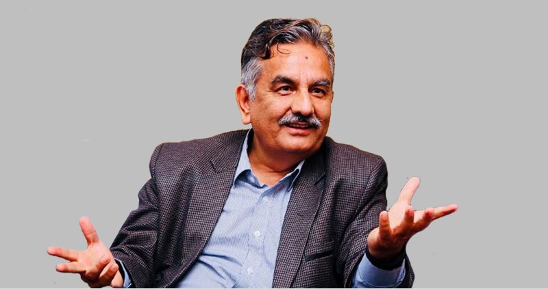 सुरेन्द्र पाण्डेले गराए उम्मेदवारी दर्ता, प्रस्तावकमा ईश्वर पोखरेल