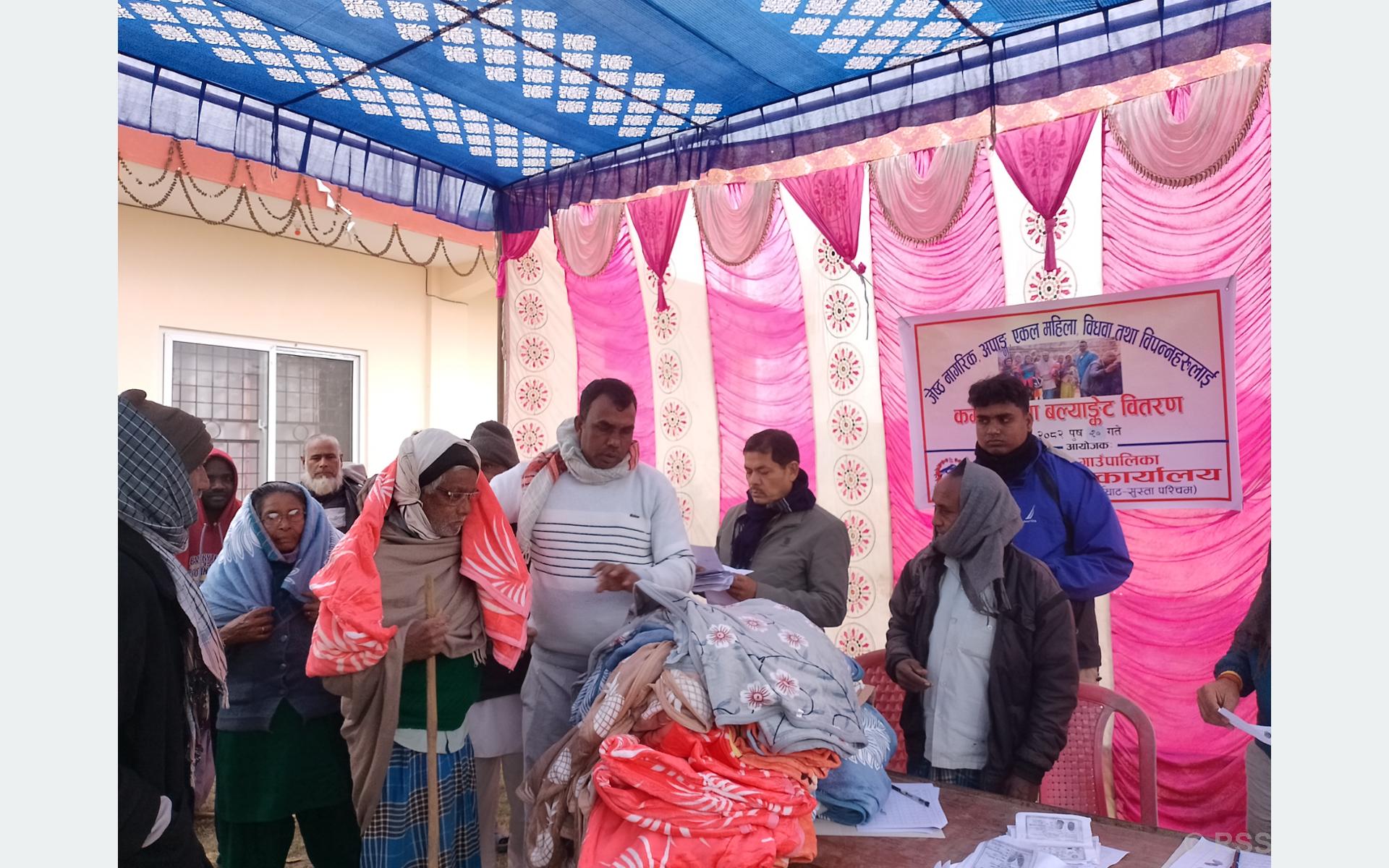 पाँच सयभन्दा बढीलाई कम्बल वितरण