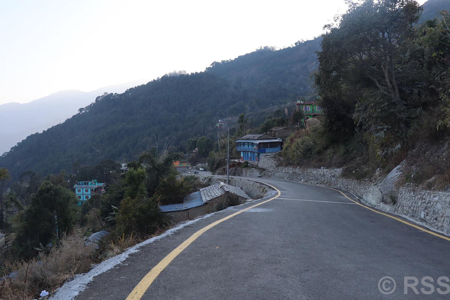 घतानको वडा कार्यालय जोड्ने सडक कालोपत्र