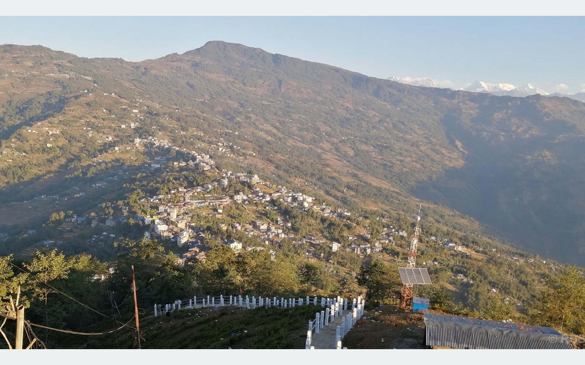 दिक्तेल बजारको सडक ढलान सकियो, अब सौन्दर्यकरणको काम