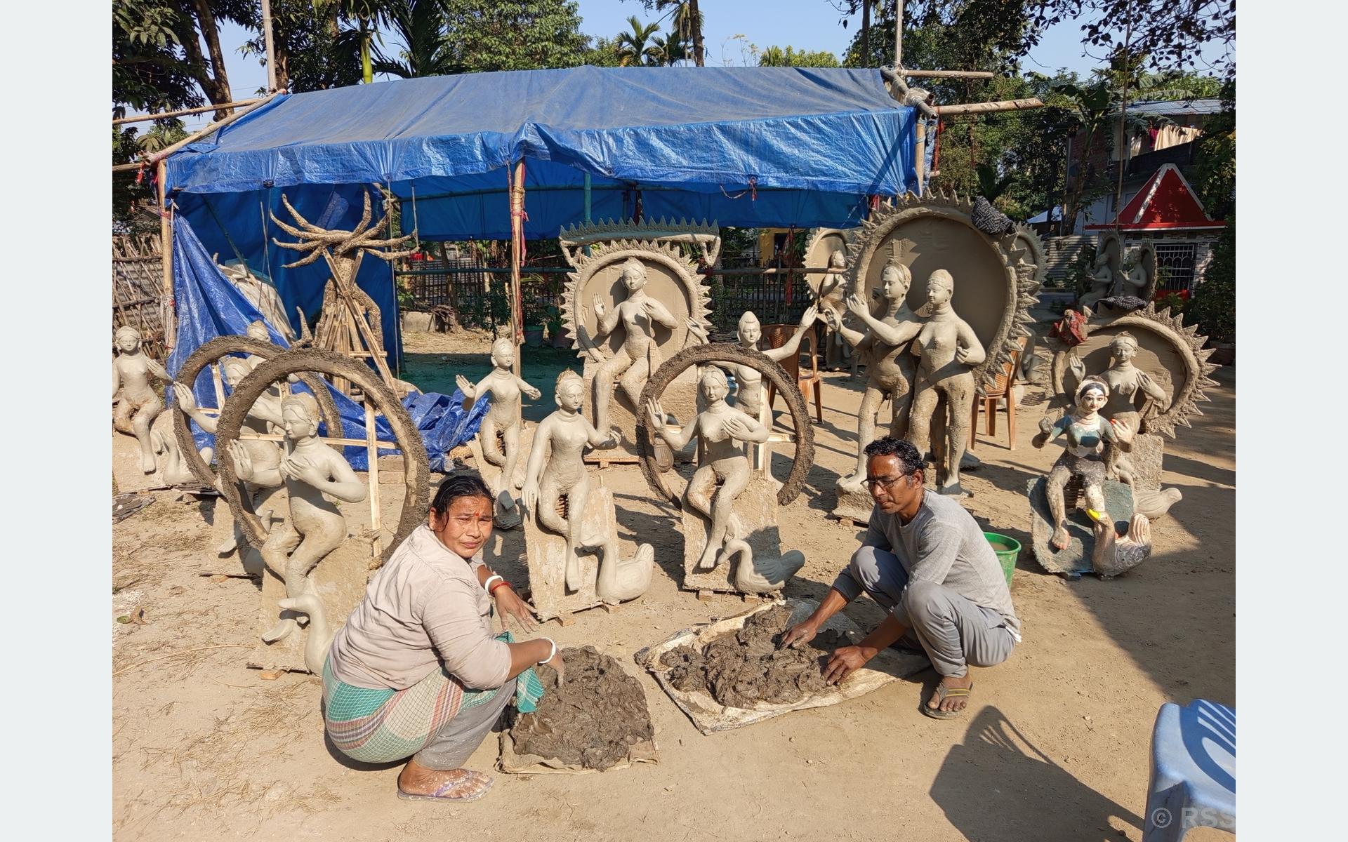 माटोबाट मूर्ति बनाउने परम्परागत पेसा सङ्कटमा