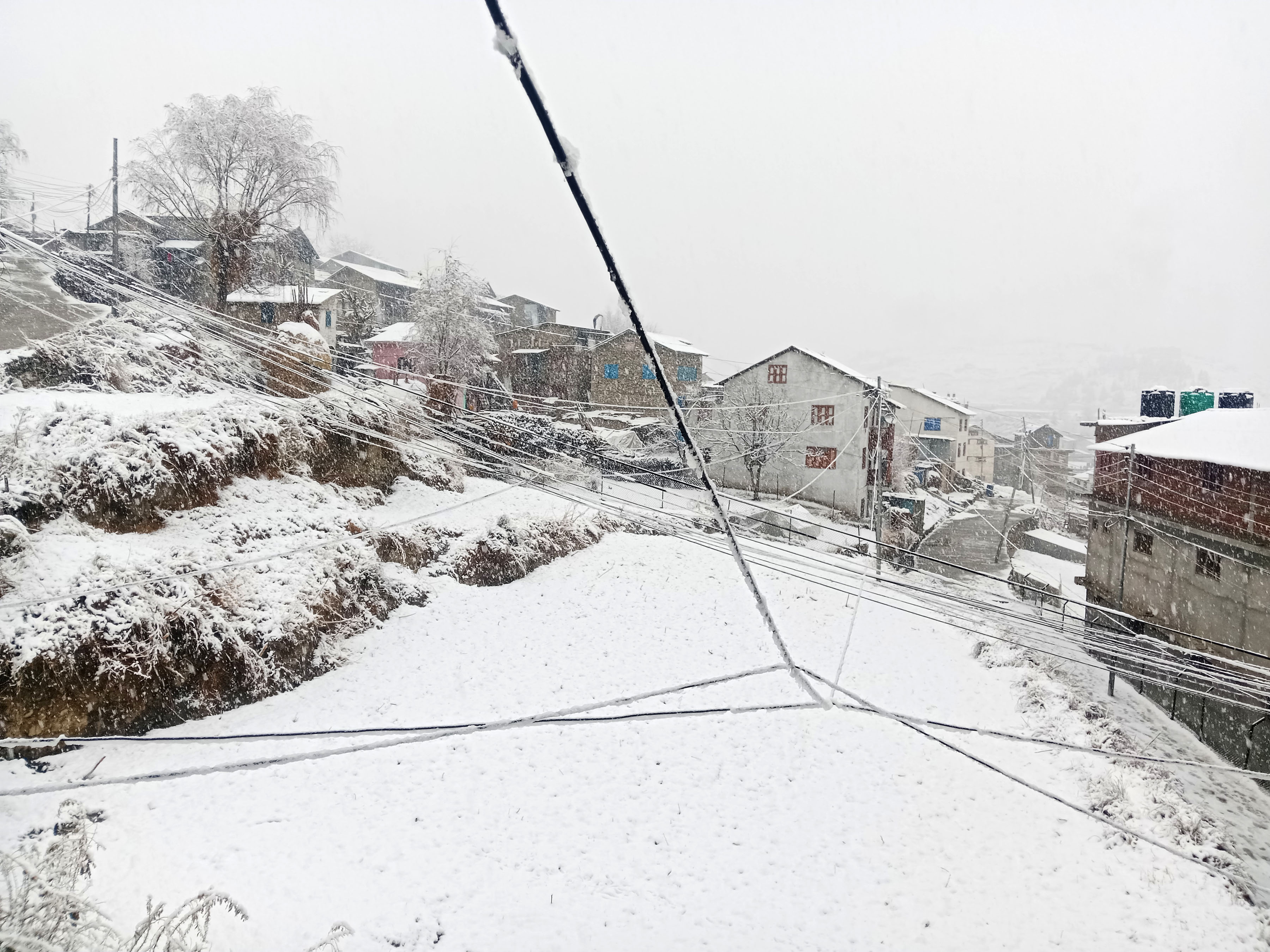 माघेझरीले हिमाली पर्यटनमा चहलपहल बढाउने संकेत