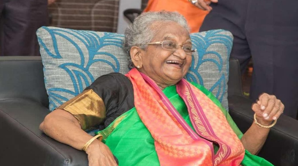 १०० वर्षकी डाक्टर जसले अस्पताललाई दिइन् ३ करोड ४० लाख दान