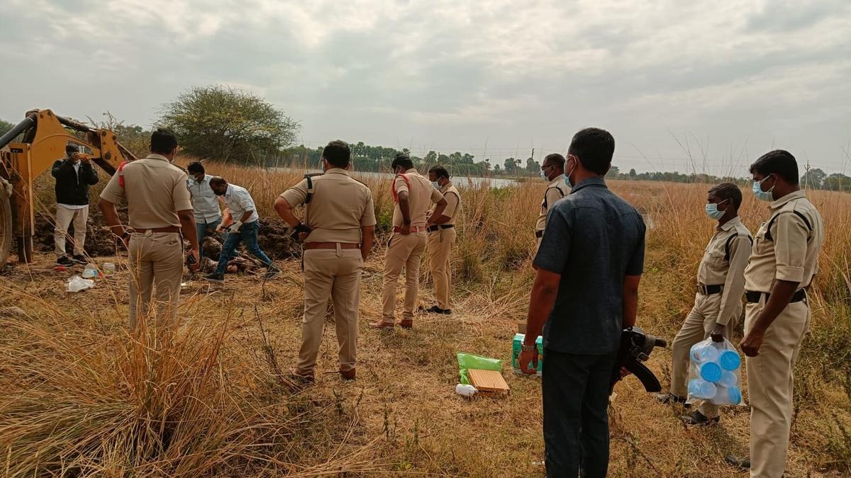 चुनाबमा मतदातासँग गरेको बाचा पूरा गर्न ५५० कुकुरको हत्या