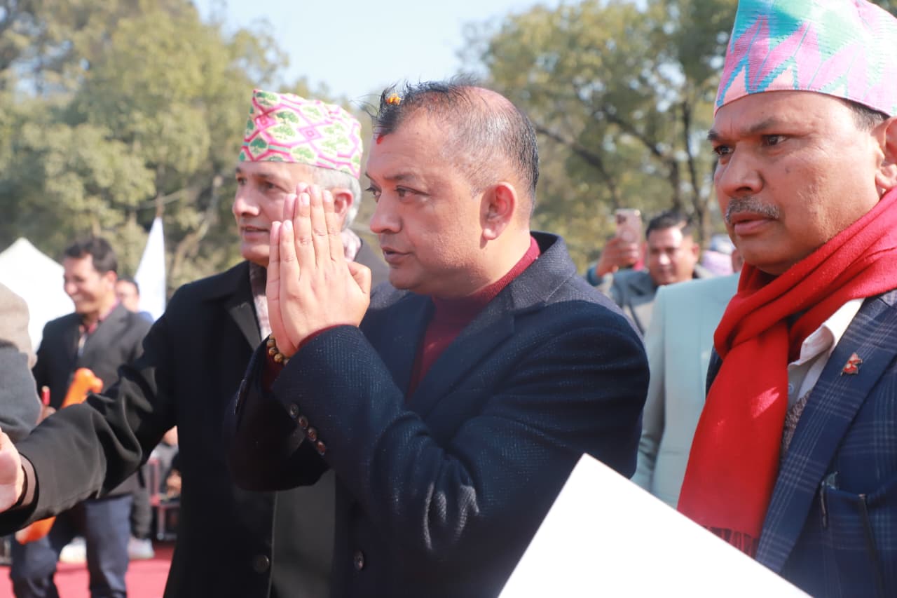 गगनले भने- हामी नै आधिकारिक कांग्रेस हौं