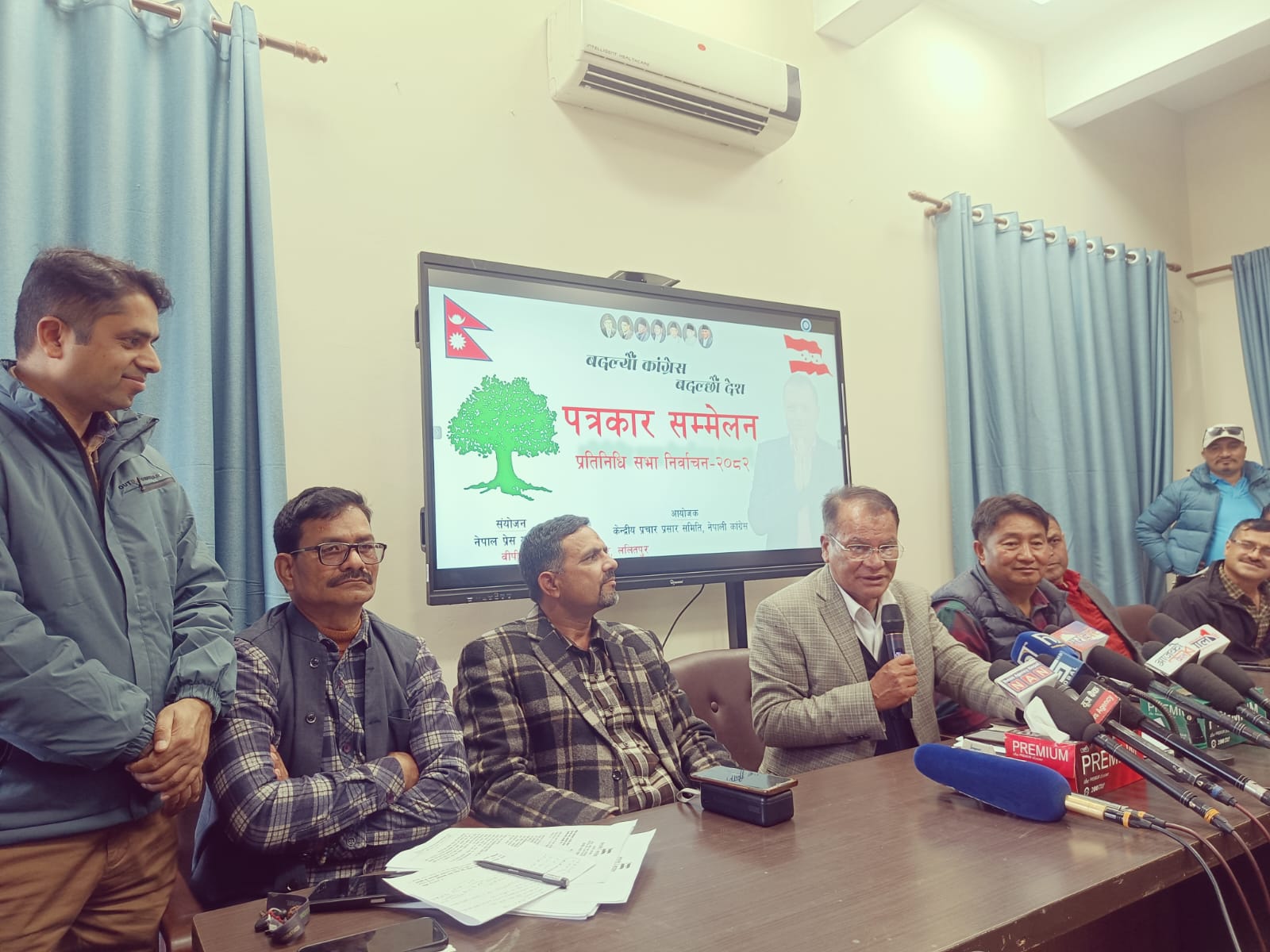 कांग्रेसको घोषणापत्रमा ‘भिजन–१०’, सुशासन र विकासलाई प्राथमिकता