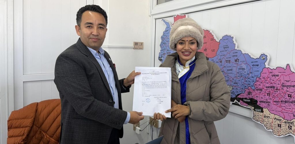 आशिका तामाङले पाइन् रास्वपाको टिकट, हिमेश पन्त हटे