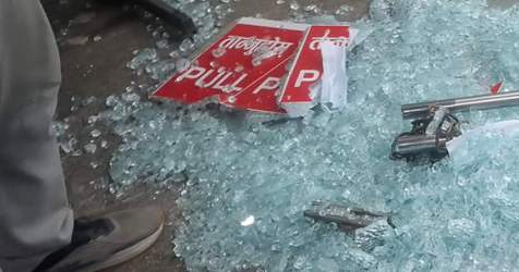 बालेन जनकपुरमा, भिडभाडले फुट्यो विमानस्थलको ढोका