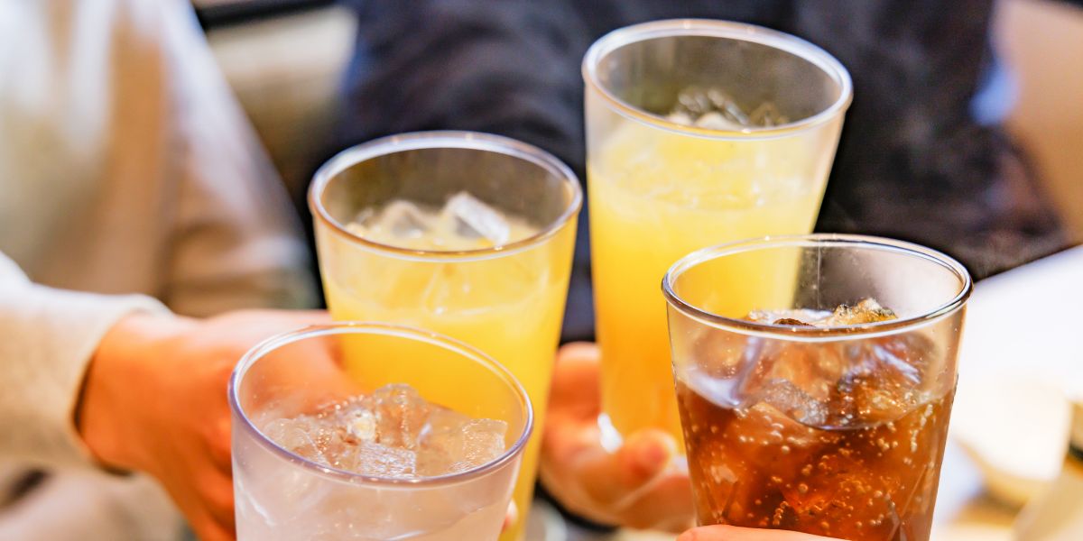 के तपाईं डायबिटीजबाट बच्न चिनीरहित पेय पदार्थ धेरै सेवन गर्नुहुन्छ? कलेजोलाई पुर्‍याउँछ क्षति !