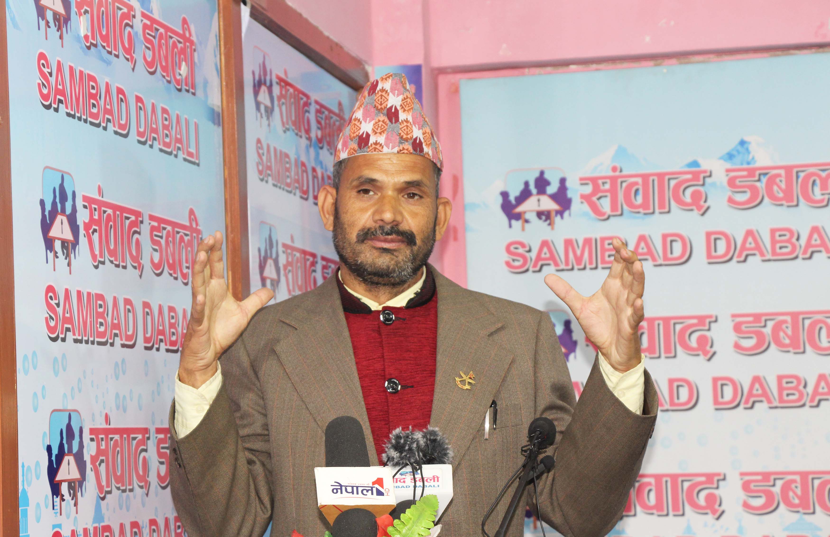 रास्वपाका कबिन्द्र बुर्लाकोटीलाई भोट दिने होइन, गाउँगाउँबाट लखेट्नुहोला : पाण्डे