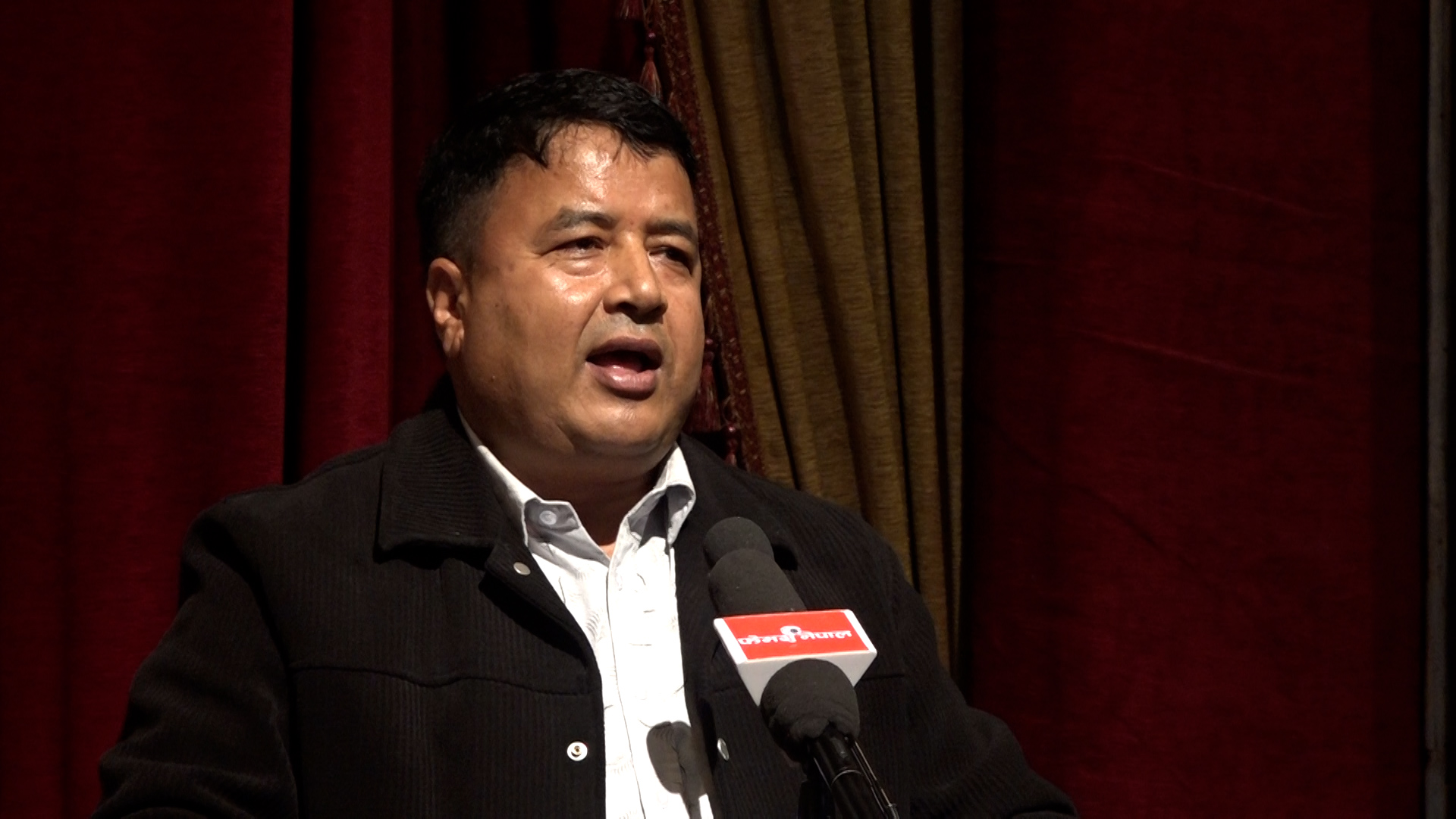 महेश बस्नेतले भने- सहकारी ठग रविलाई बहिष्कार गरेर लखेट्छौं